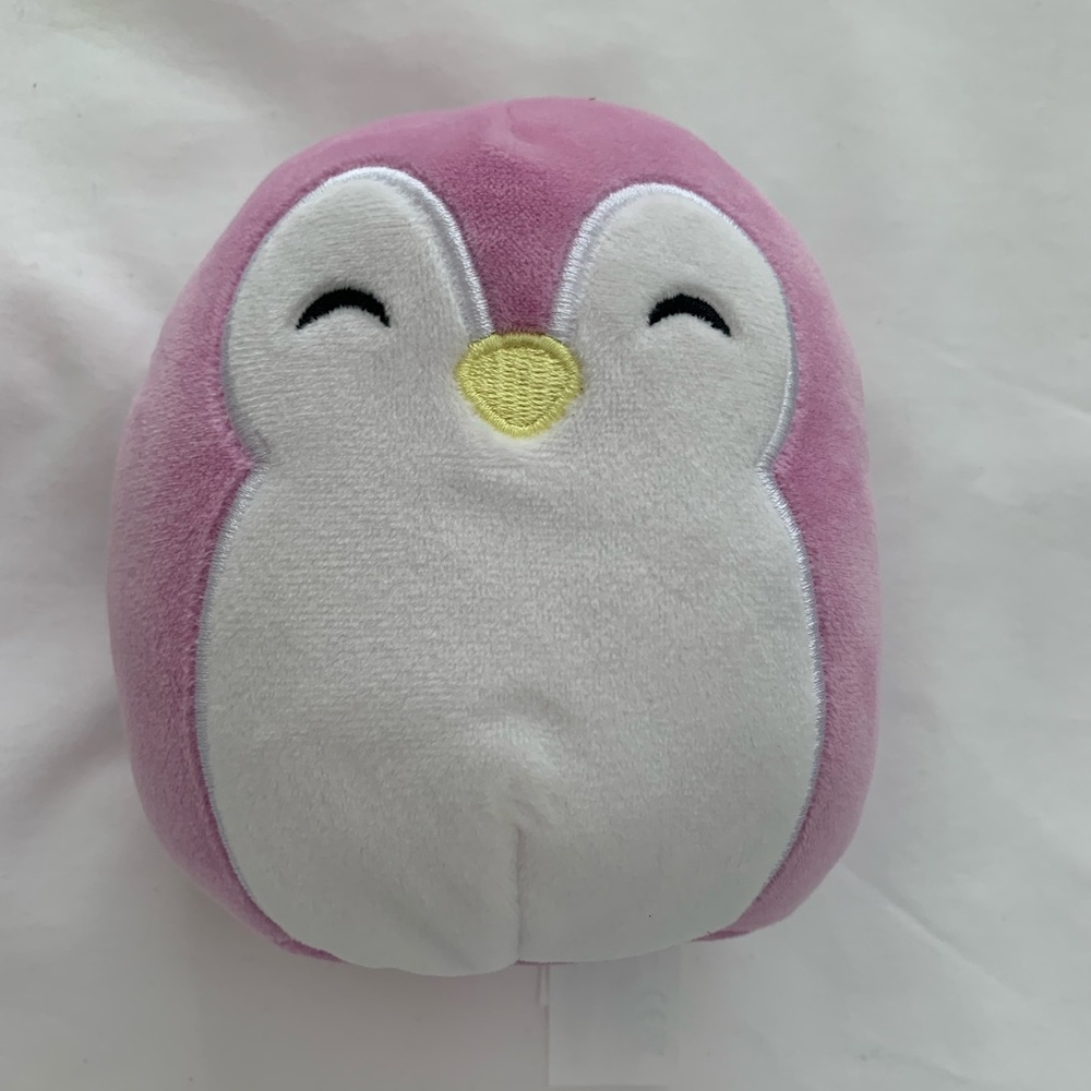 NWOT! Squishmallows 5 inch Elle